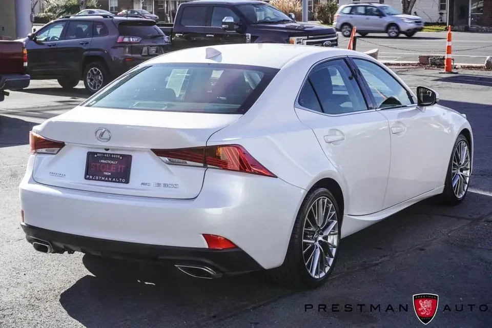 2018 Lexus IS 3rd Gen - Image 7 of 11