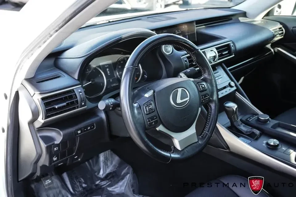 2018 Lexus IS 3rd Gen - Image 6 of 11