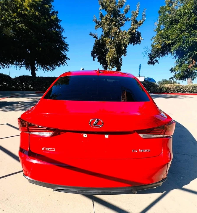 2018 Lexus IS 3rd Gen - Image 4 of 8