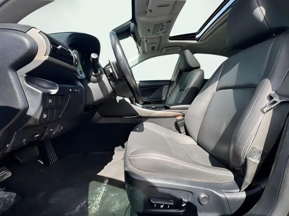 2018 Lexus IS 3rd Gen - Image 16 of 20