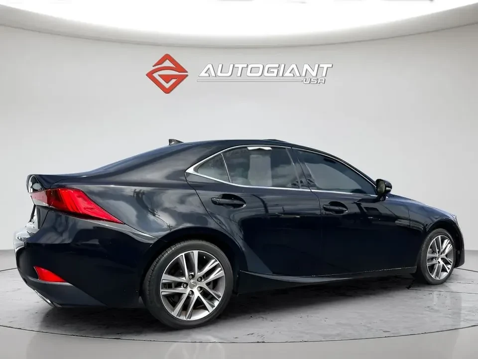 2018 Lexus IS 3rd Gen - Image 8 of 20