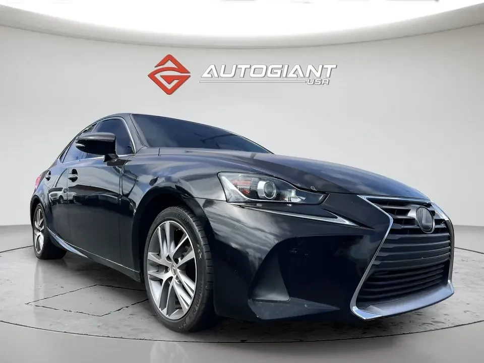2018 Lexus IS 3rd Gen - Image 11 of 20