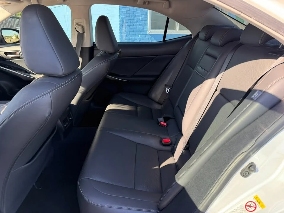 2018 Lexus IS 3rd Gen - Image 10 of 11