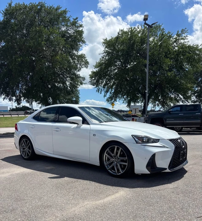 2018 Lexus IS 3rd Gen - Image 2 of 7