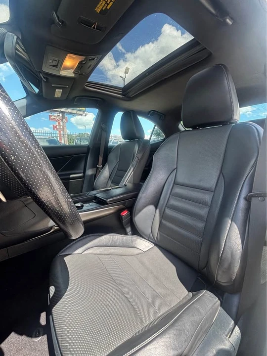 2018 Lexus IS 3rd Gen - Image 4 of 7