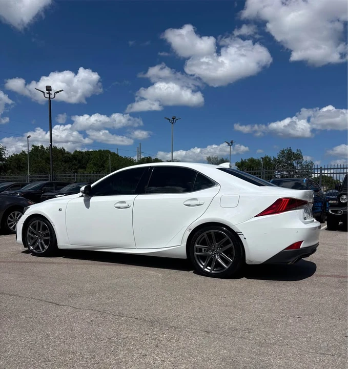 2018 Lexus IS 3rd Gen - Image 3 of 7