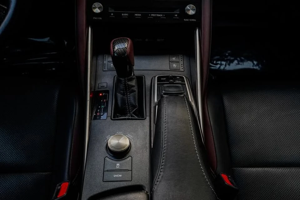 2018 Lexus IS 3rd Gen - Image 11 of 14