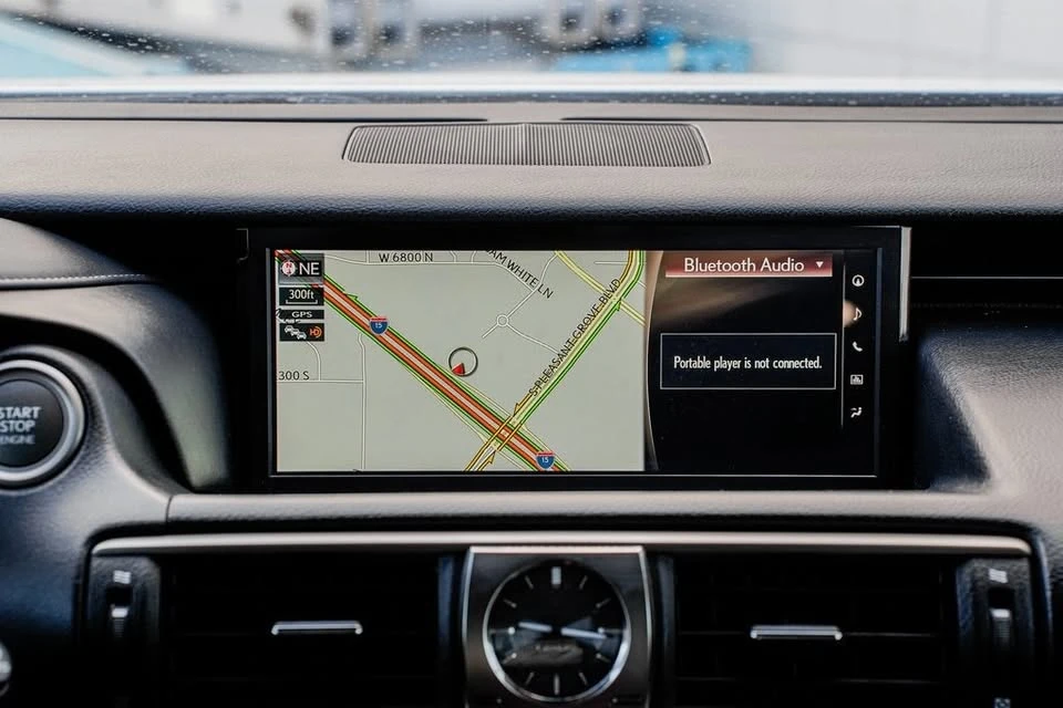 2018 Lexus IS 3rd Gen - Image 10 of 14