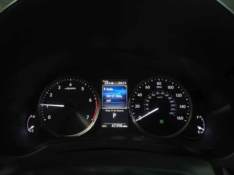 2018 Lexus IS 3rd Gen - Image 17 of 20