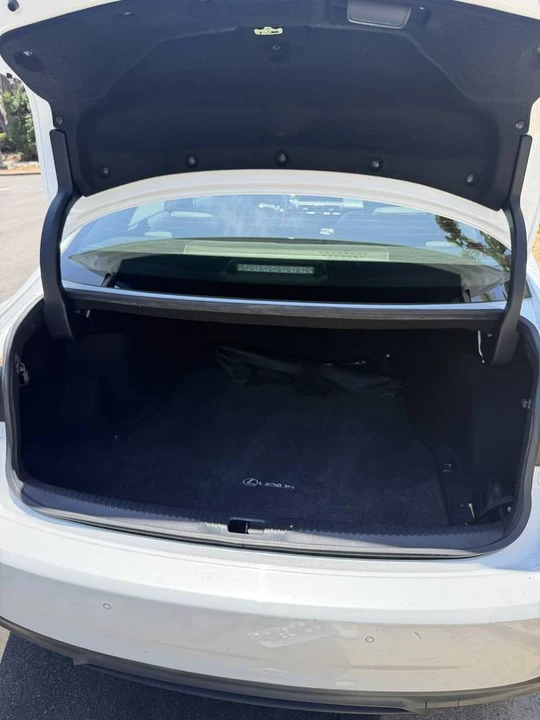 2018 Lexus IS 3rd Gen - Image 13 of 13