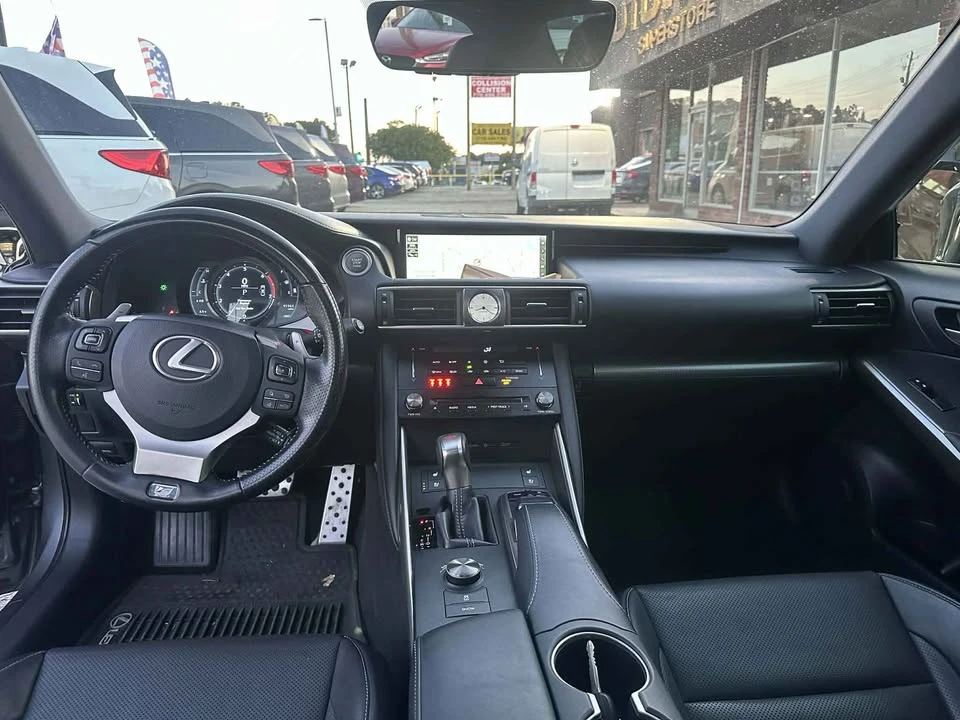 2018 Lexus IS 3rd Gen - Image 10 of 13