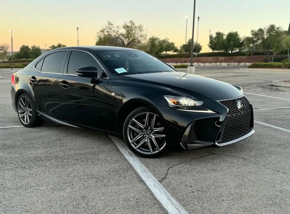 2018 Lexus IS 3rd Gen - Image 3 of 11