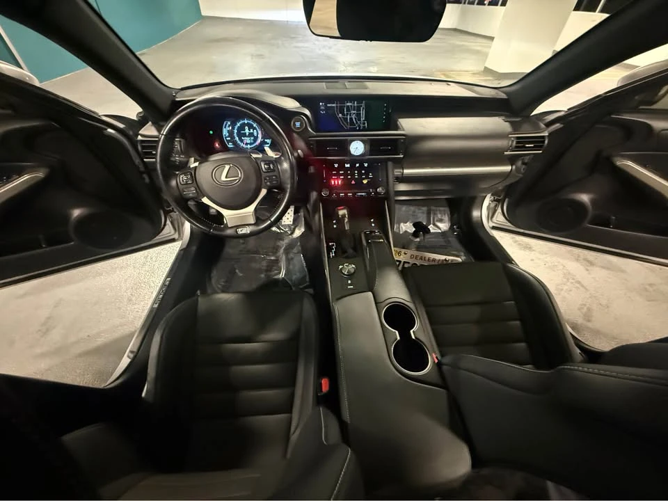 2018 Lexus IS 3rd Gen - Image 16 of 19