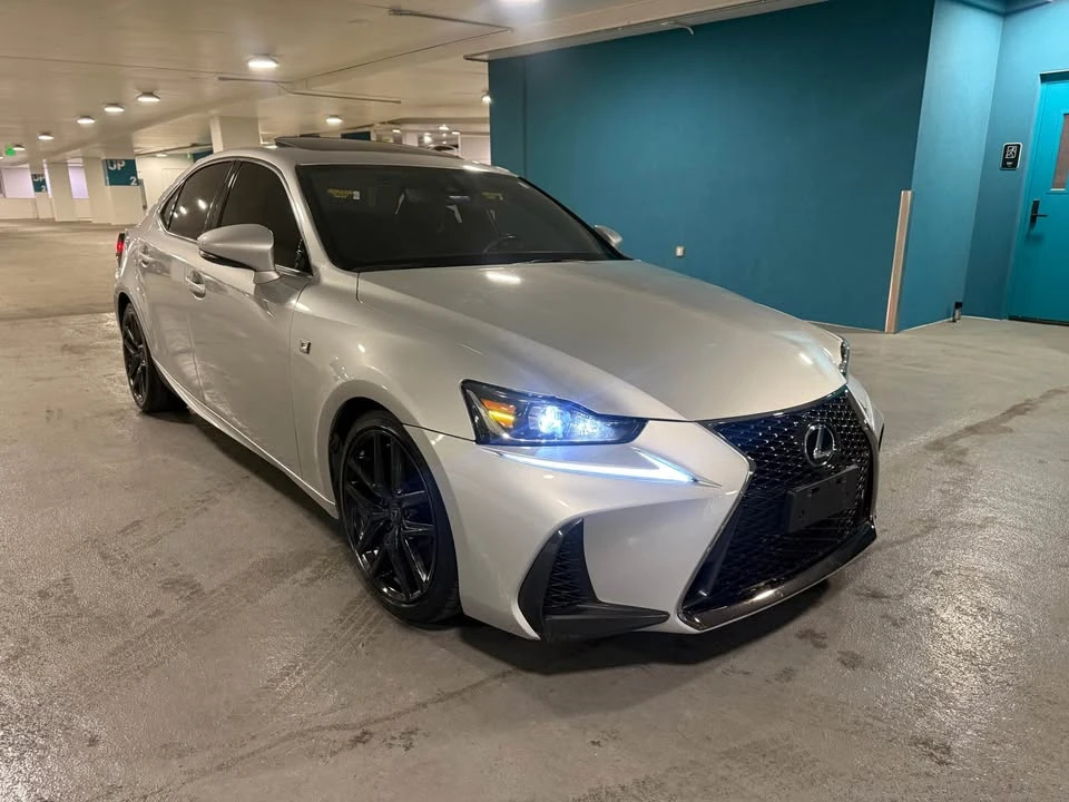 2018 Lexus IS 3rd Gen - Image 13 of 19