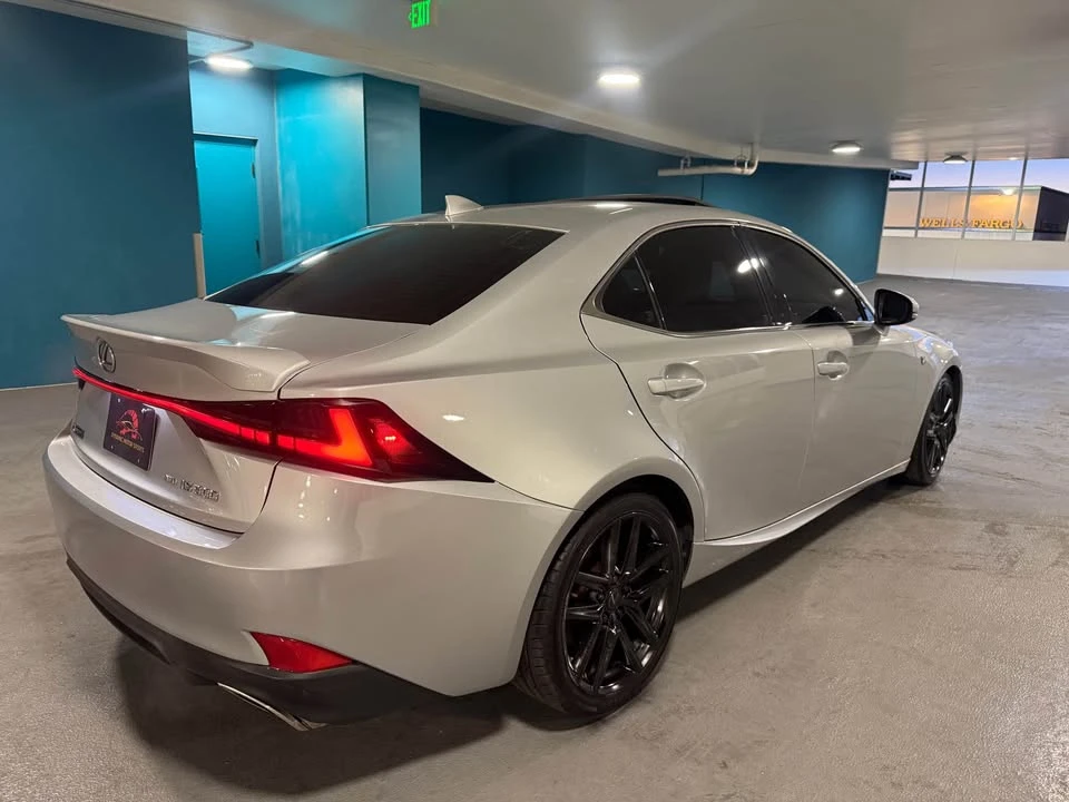 2018 Lexus IS 3rd Gen - Image 10 of 19