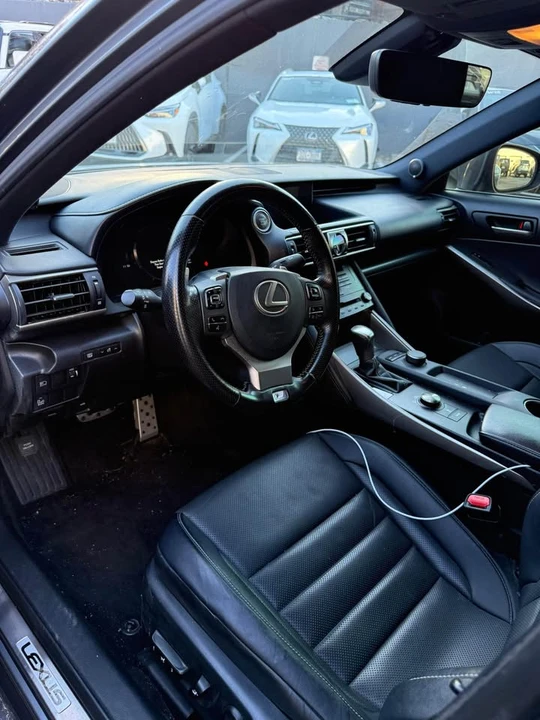 2018 Lexus IS 3rd Gen - Image 6 of 8