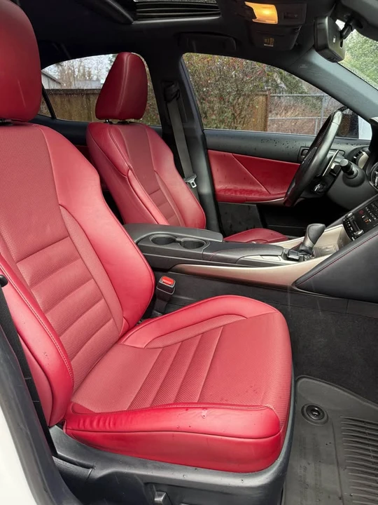 2018 Lexus IS 3rd Gen - Image 5 of 10