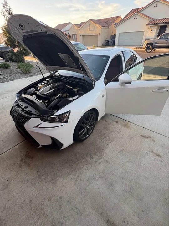 2018 Lexus IS 3rd Gen - Image 13 of 15