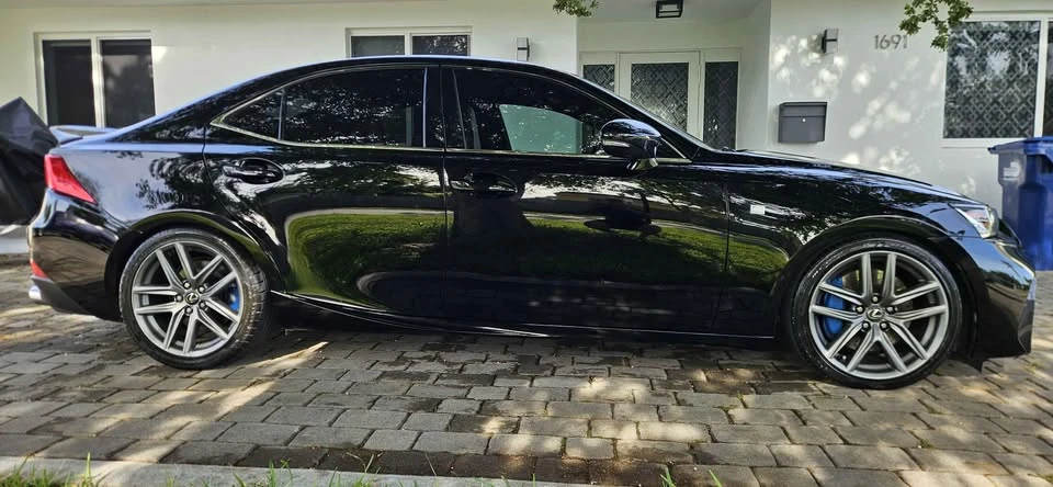 2018 Lexus IS 3rd Gen - Image 5 of 20