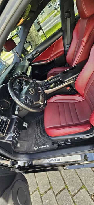2018 Lexus IS 3rd Gen - Image 11 of 20