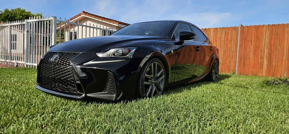 2018 Lexus IS 3rd Gen - Image 2 of 20