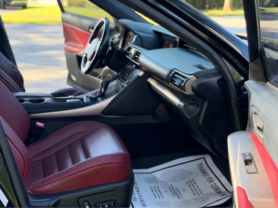 2018 Lexus IS 3rd Gen - Image 18 of 19