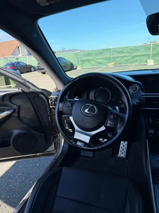 2018 Lexus IS 3rd Gen - Image 4 of 17