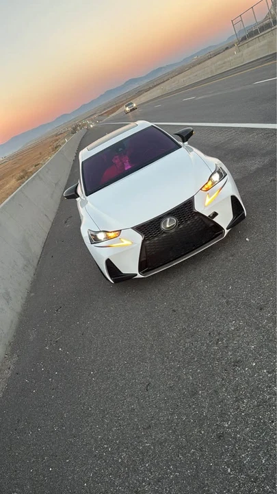 2018 Lexus IS 3rd Gen - Image 9 of 9