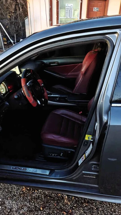 2018 Lexus IS 3rd Gen - Image 6 of 13