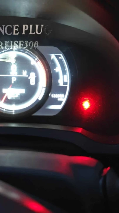2018 Lexus IS 3rd Gen - Image 9 of 13