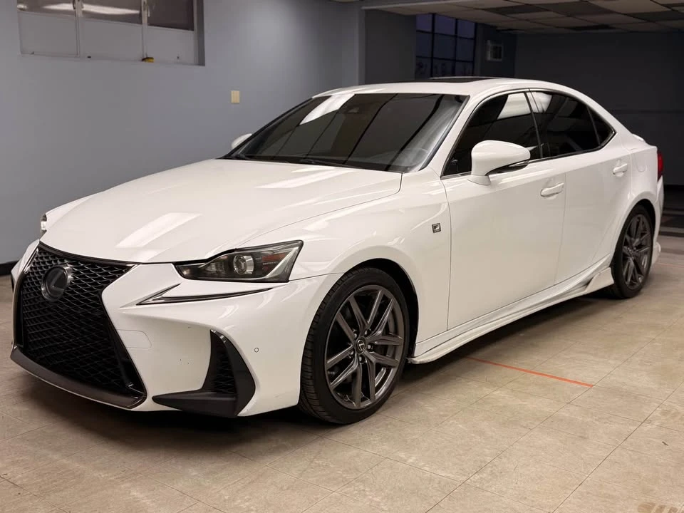 2018 Lexus IS 3rd Gen - Image 4 of 20