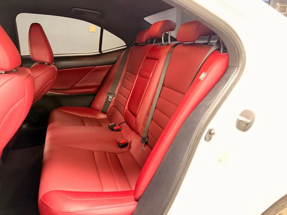 2018 Lexus IS 3rd Gen - Image 11 of 20