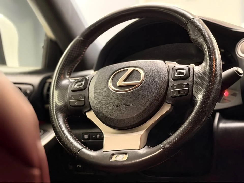 2018 Lexus IS 3rd Gen - Image 14 of 20