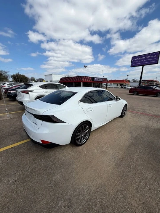 2018 Lexus IS 3rd Gen - Image 4 of 16