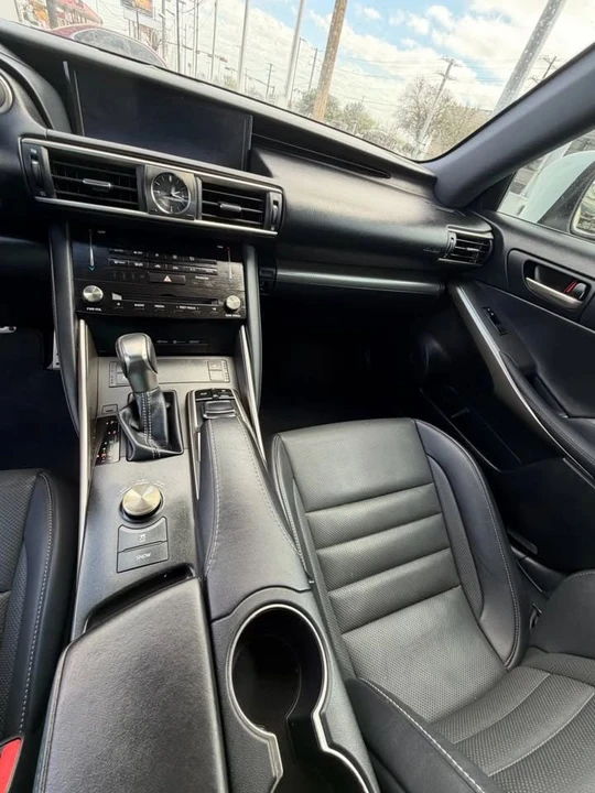 2018 Lexus IS 3rd Gen - Image 14 of 16