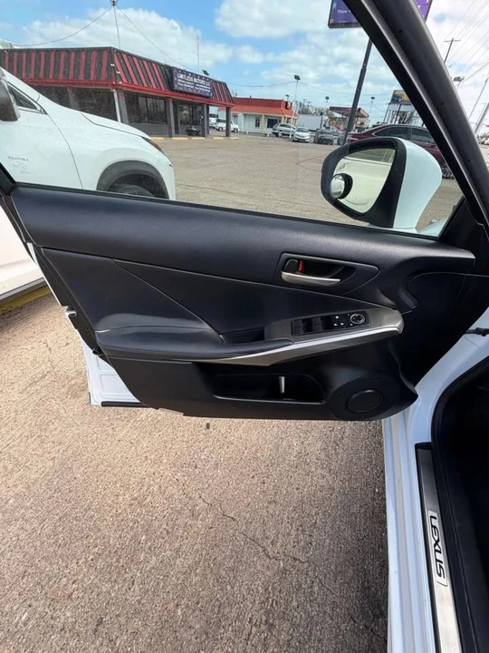 2018 Lexus IS 3rd Gen - Image 13 of 16