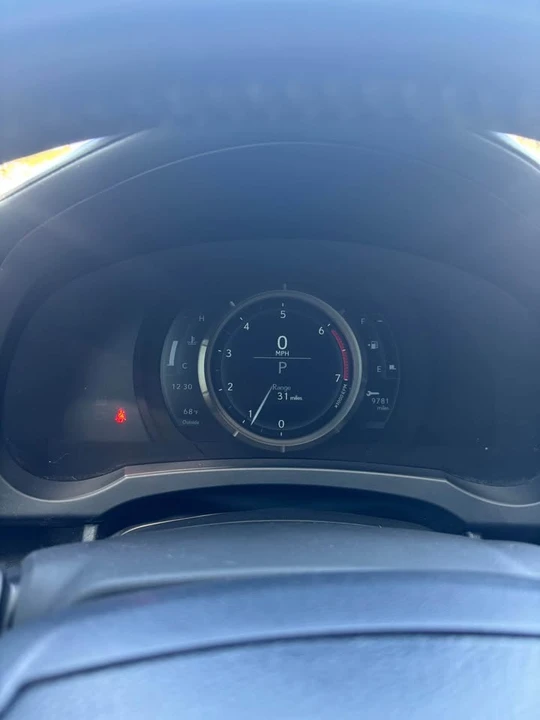 2018 Lexus IS 3rd Gen - Image 7 of 10