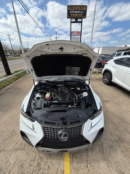 2018 Lexus IS 3rd Gen - Image 8 of 16
