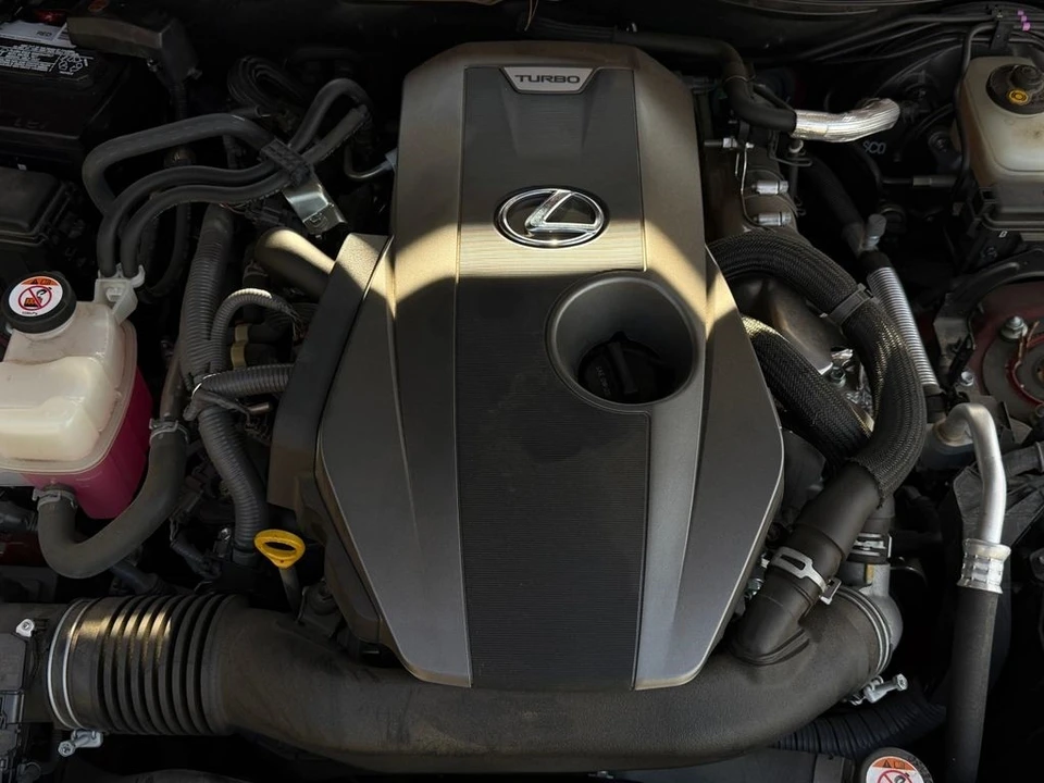 2018 Lexus IS 3rd Gen - Image 13 of 21