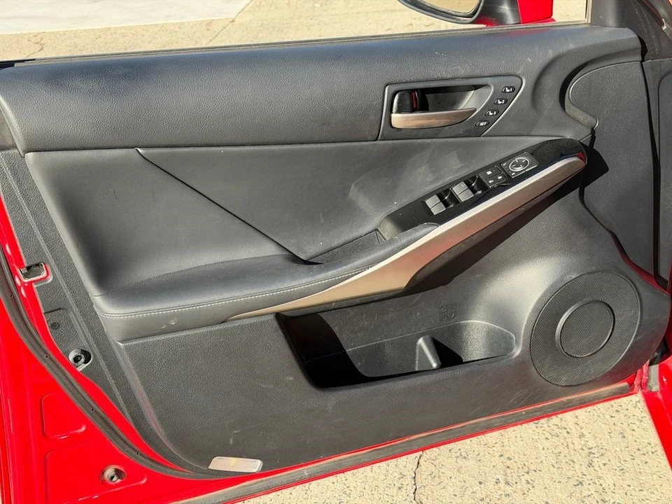 2018 Lexus IS 3rd Gen - Image 15 of 21