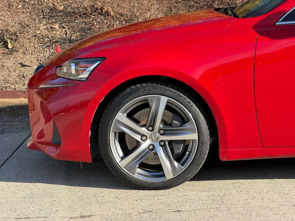 2018 Lexus IS 3rd Gen - Image 14 of 21