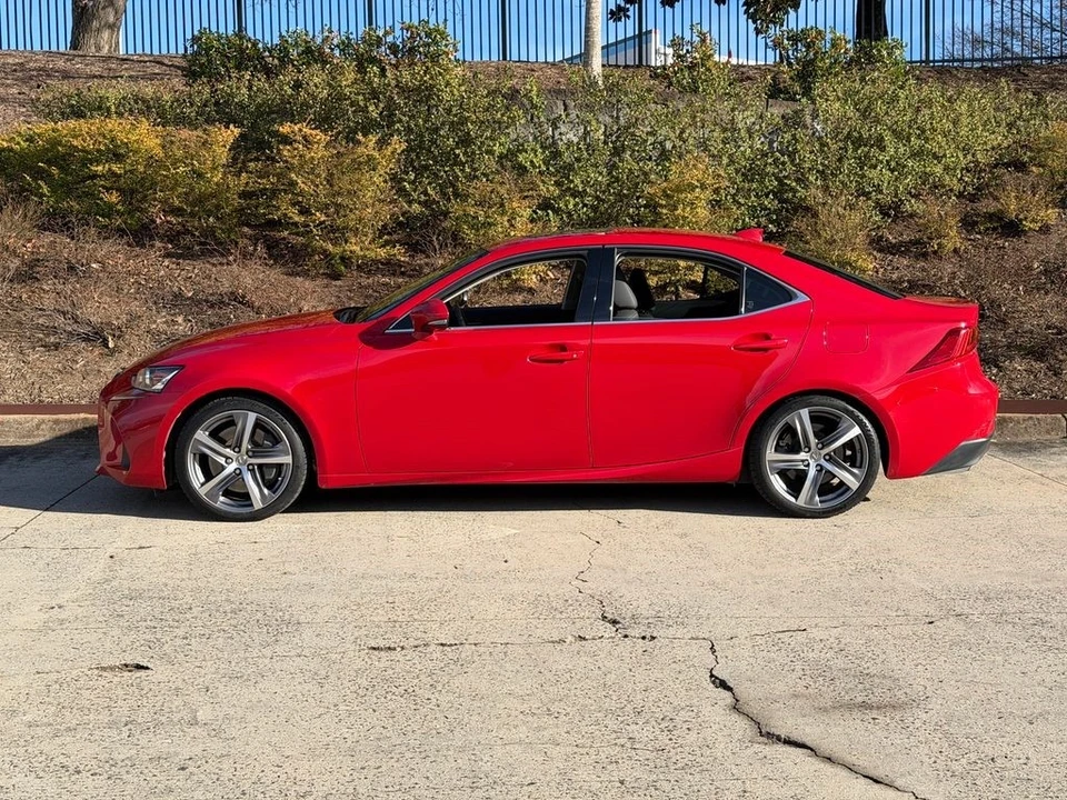 2018 Lexus IS 3rd Gen - Image 10 of 21