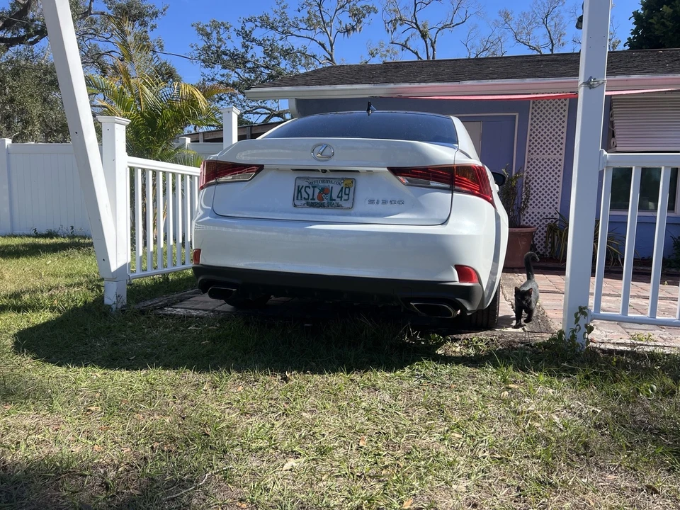 2018 Lexus IS 3rd Gen - Image 13 of 21