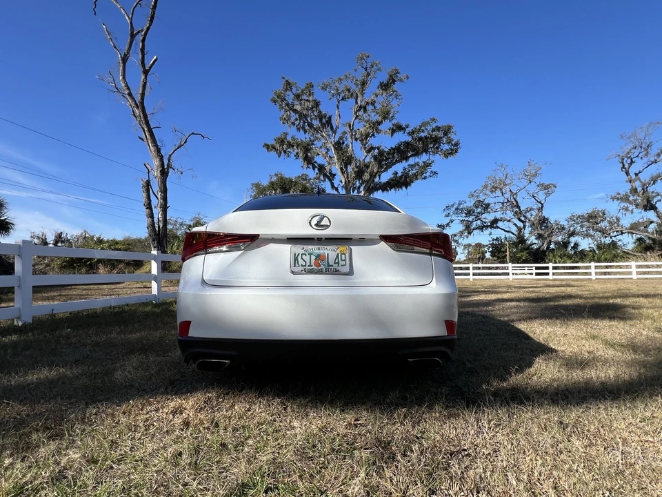 2018 Lexus IS 3rd Gen - Image 4 of 21
