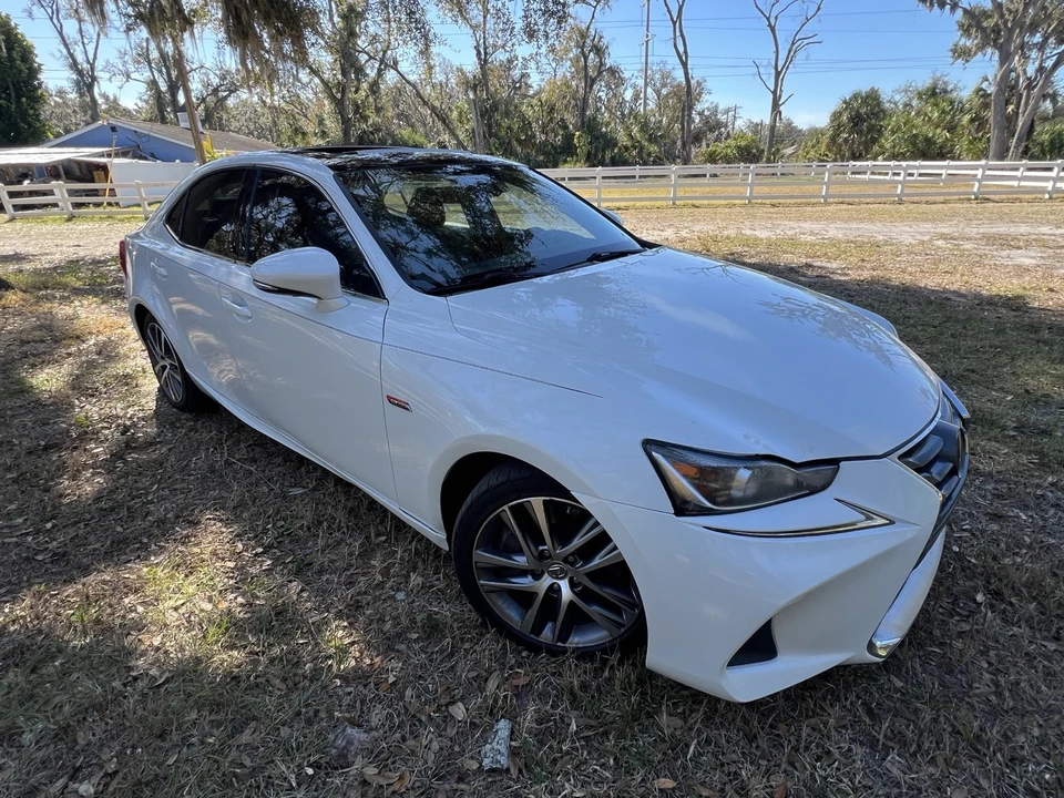 2018 Lexus IS 3rd Gen - Image 20 of 21