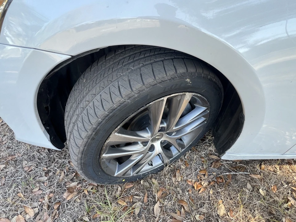 2018 Lexus IS 3rd Gen - Image 17 of 21