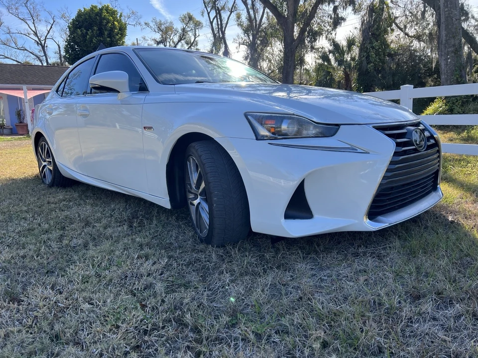 2018 Lexus IS 3rd Gen - Image 10 of 21