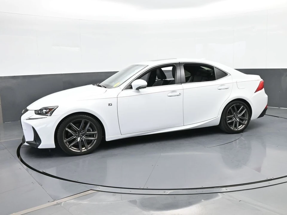 2018 Lexus IS 3rd Gen - Image 2 of 12