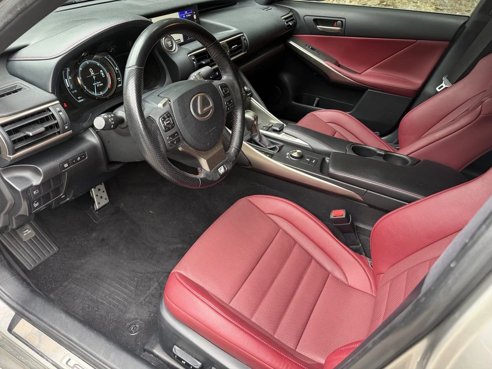 2018 Lexus IS 3rd Gen - Image 10 of 21