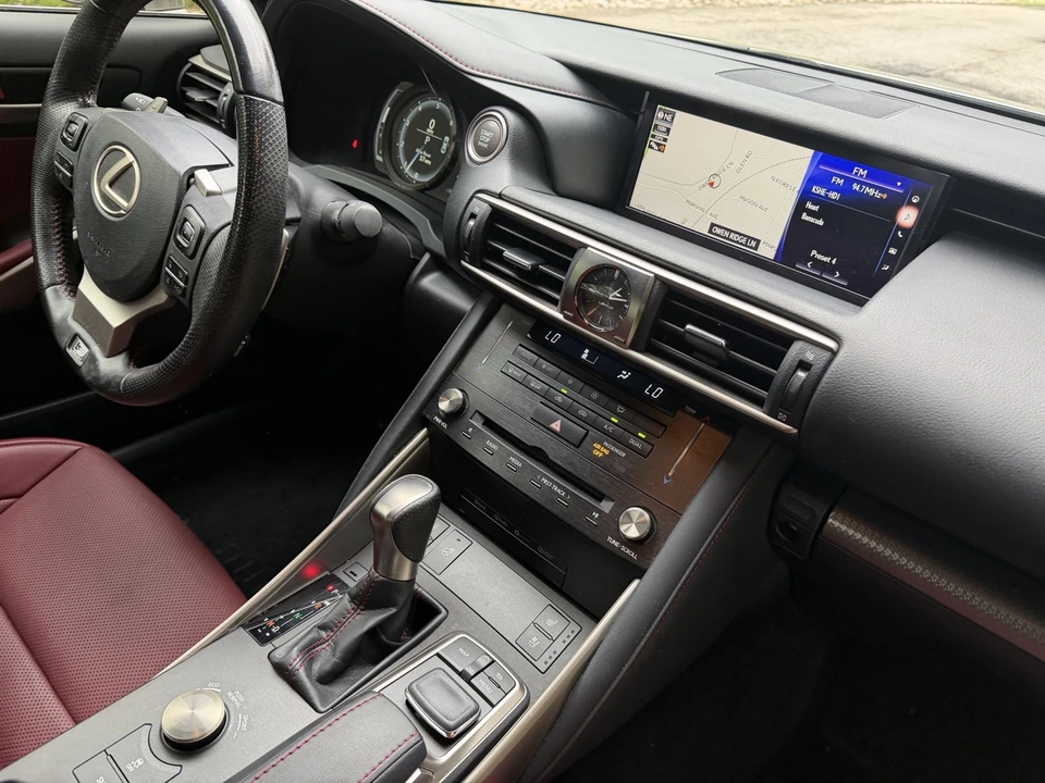 2018 Lexus IS 3rd Gen - Image 16 of 21